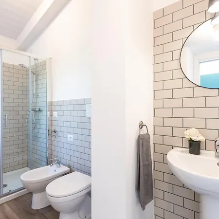 Dimora Campo Delle Mura 4&2, Emma Acquaviva Picena