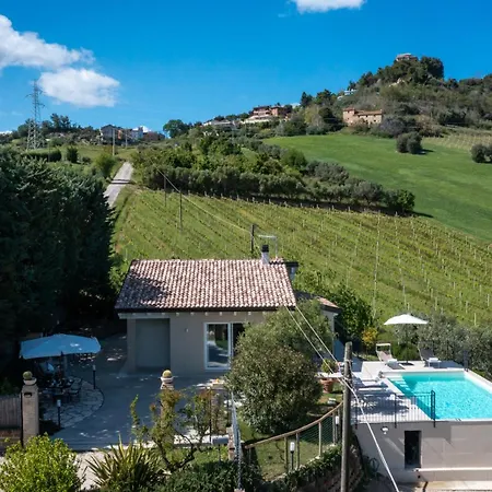 Villa Dimora Campo Delle Mura 4&2, Emma Acquaviva Picena