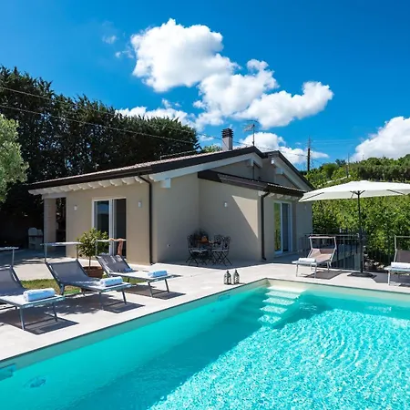 Dimora Campo Delle Mura 4&2, Emma 빌라